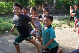 Zapatista kids playing